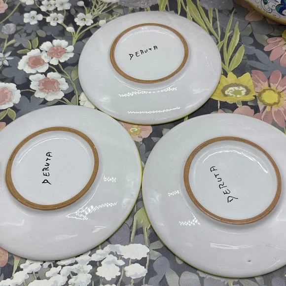 ⭐️7 piece Deruta Pottery teapot and saucer set